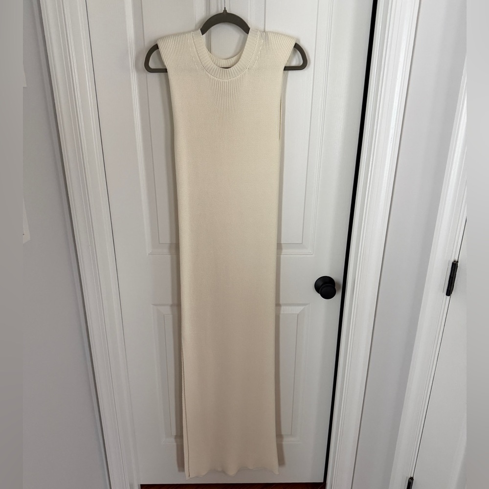 Chic Cream Knit Sleeveless Dress